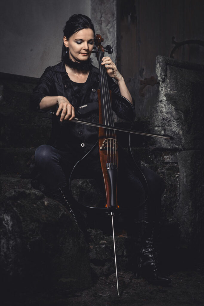 Claudia - Cellistin von NatusSumMori